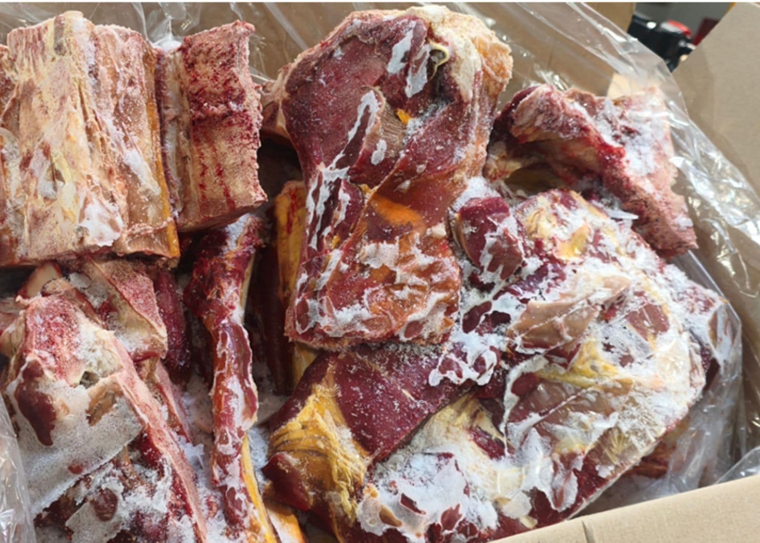 Beef With Bones - 20 kg box