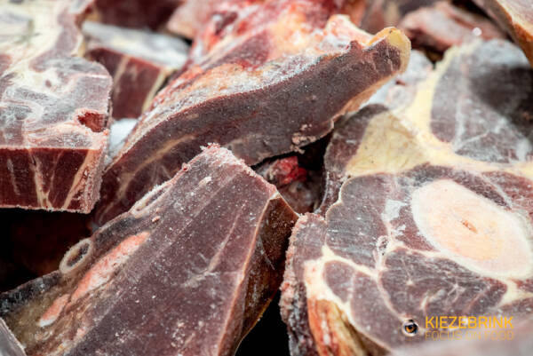 Beef With Bones - Cat. 2 - 500kg (2.5kg pcs)